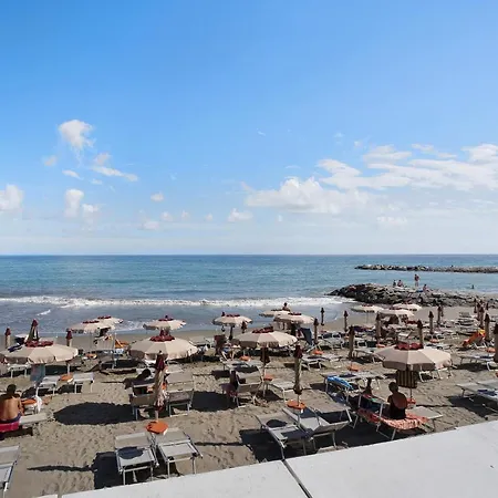 Casa Di Ali インペリア